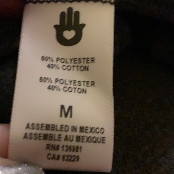 Spiritual Gangster Graphic Crop Sleeveless Tank - Picture 4 of 7